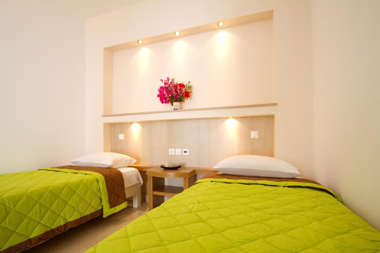 Galaxy Hotel Милопотас Стая снимка